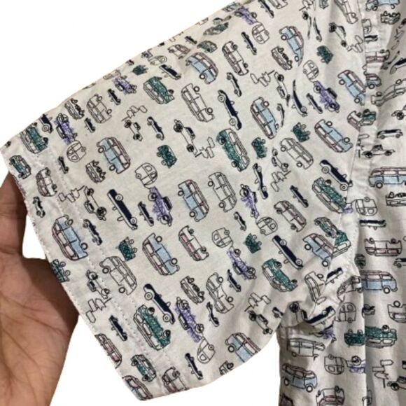 INTERNATIONAL REPORT MEN’s WHITE MULTI VEHICLE/CAR EXHIBIT PRINT SHIRT Sz-L - Picture 4 of 6